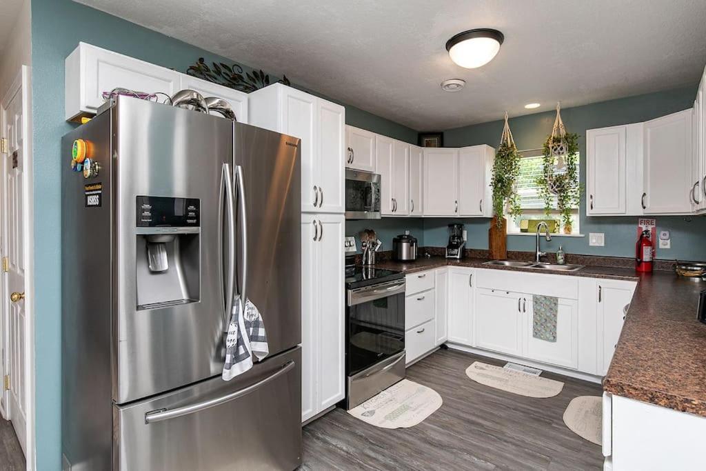 Family Friendly Home Close To Airport And Downtown Des Moines Esterno foto